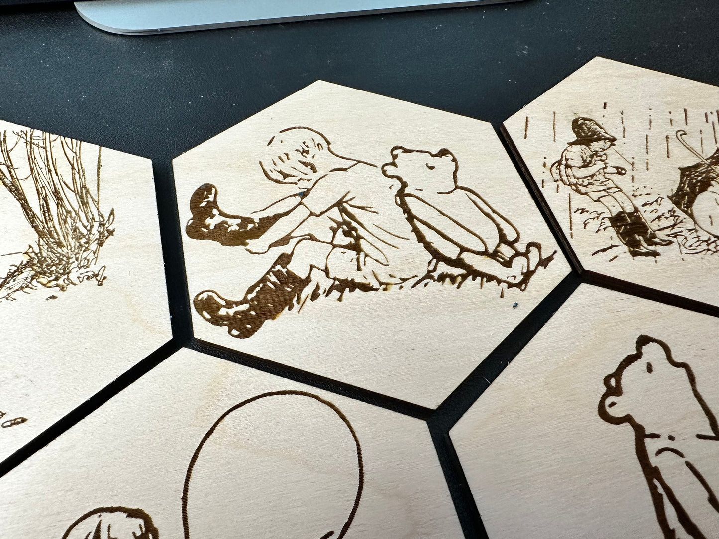 Original Winnie The Pooh Illustrations Hexagonal Wooden Coaster Set - 6-Piece Nostalgic Table Protection with Engraved Character Images