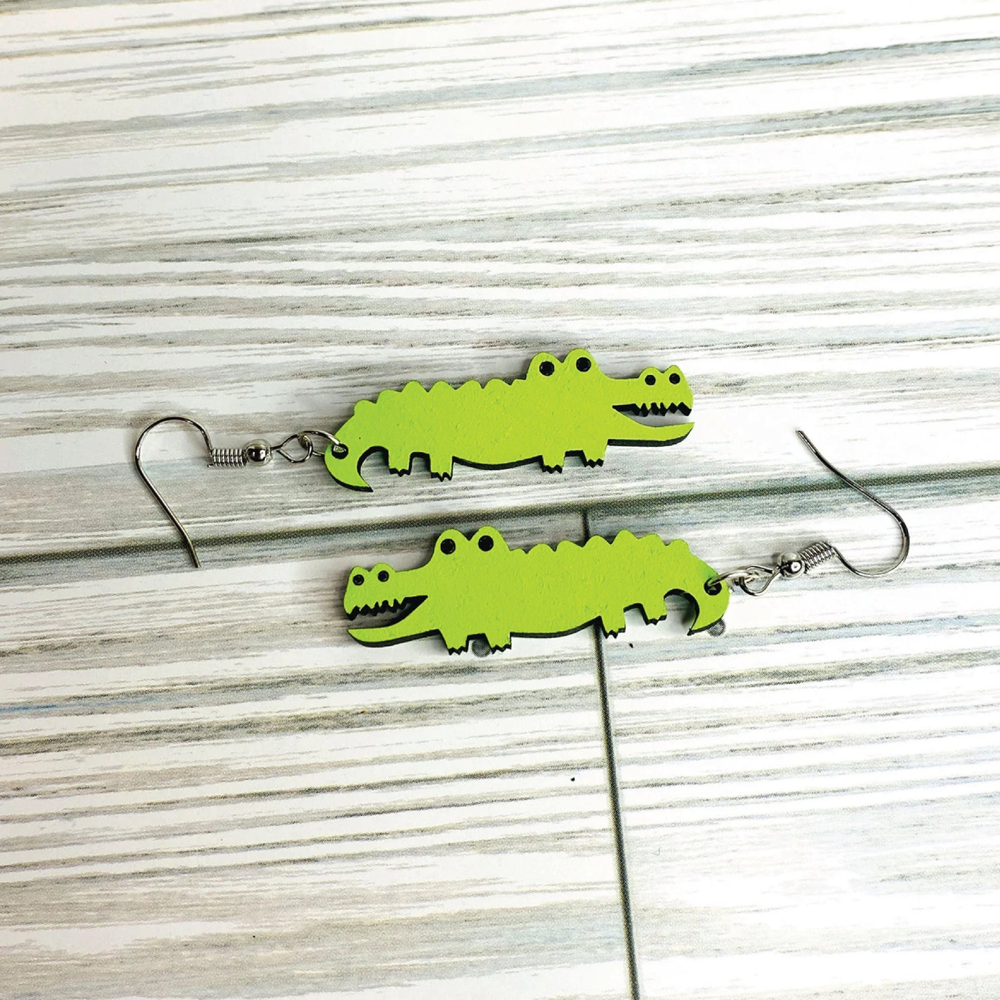 Cute Alligator Bayou Dangle Earring | Requires Painting