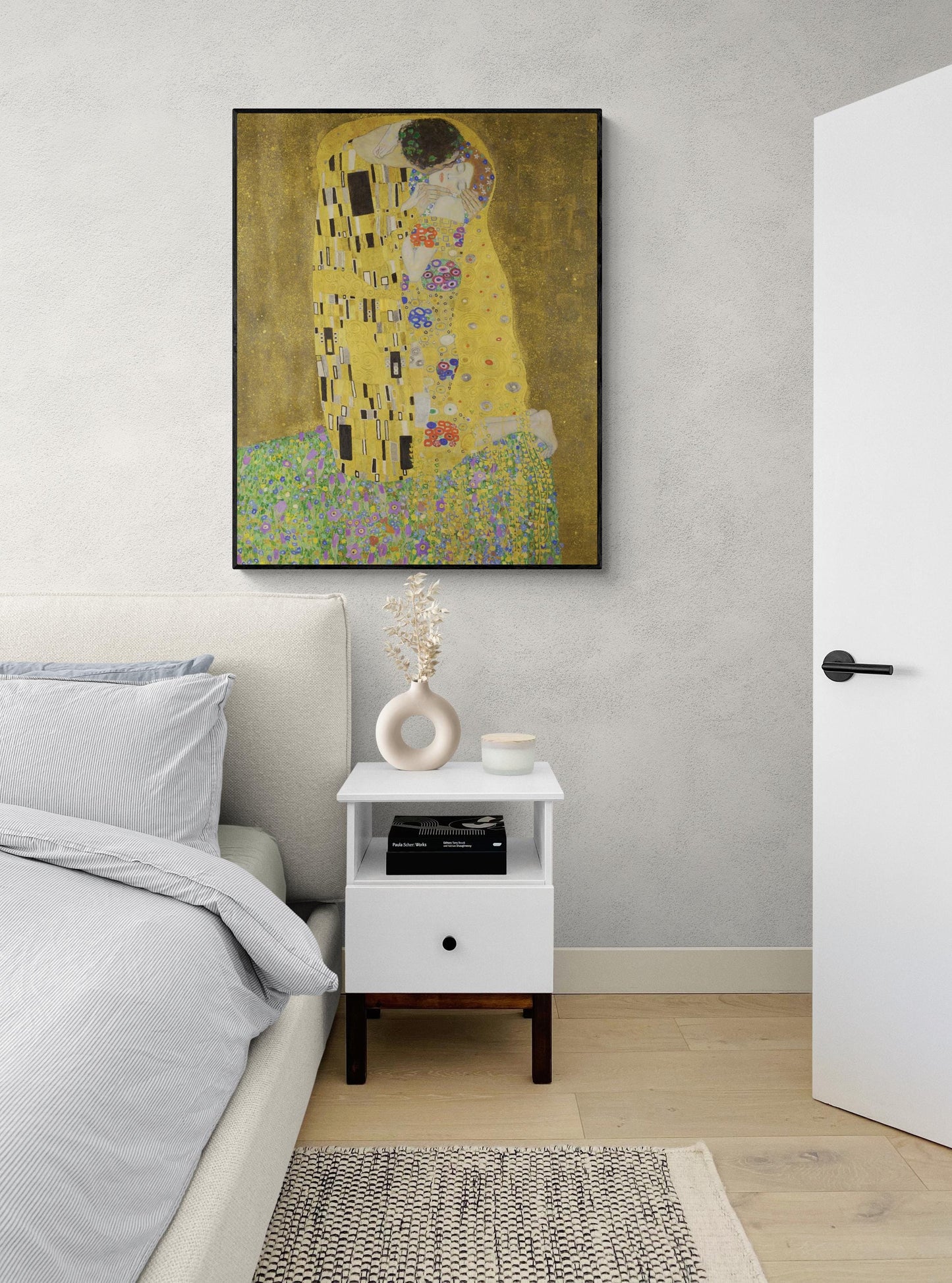 Gustav Klimt The Kiss Art Print – Romantic Gold Foil-Inspired Reproduction – Home Decor Poster