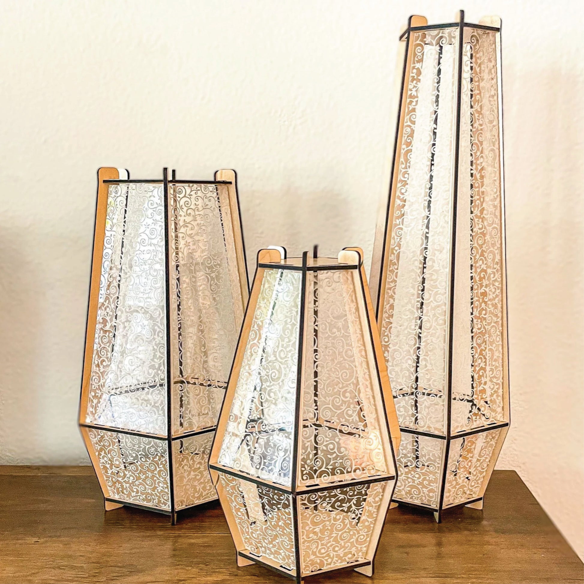 Decorative Faceted Tabletop Lantern | High Quality | Battery Candle or Fairy Lights | Assembly Required
